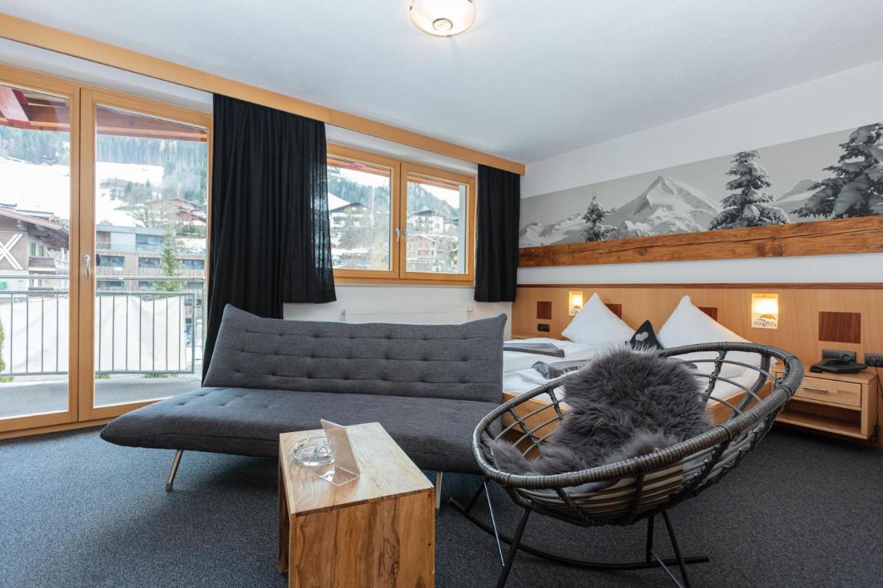Hotel Sonnberg Saalbach-Hinterglemm Ngoại thất bức ảnh